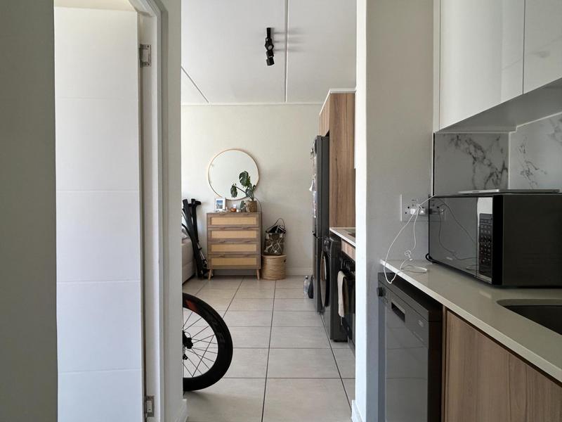 To Let 1 Bedroom Property for Rent in Sandown Western Cape